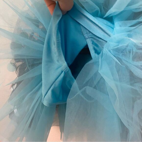 Weissman dance costume light blue sequin tutu Hurricane
12320 Child MC 10/12 - Picture 6 of 9
